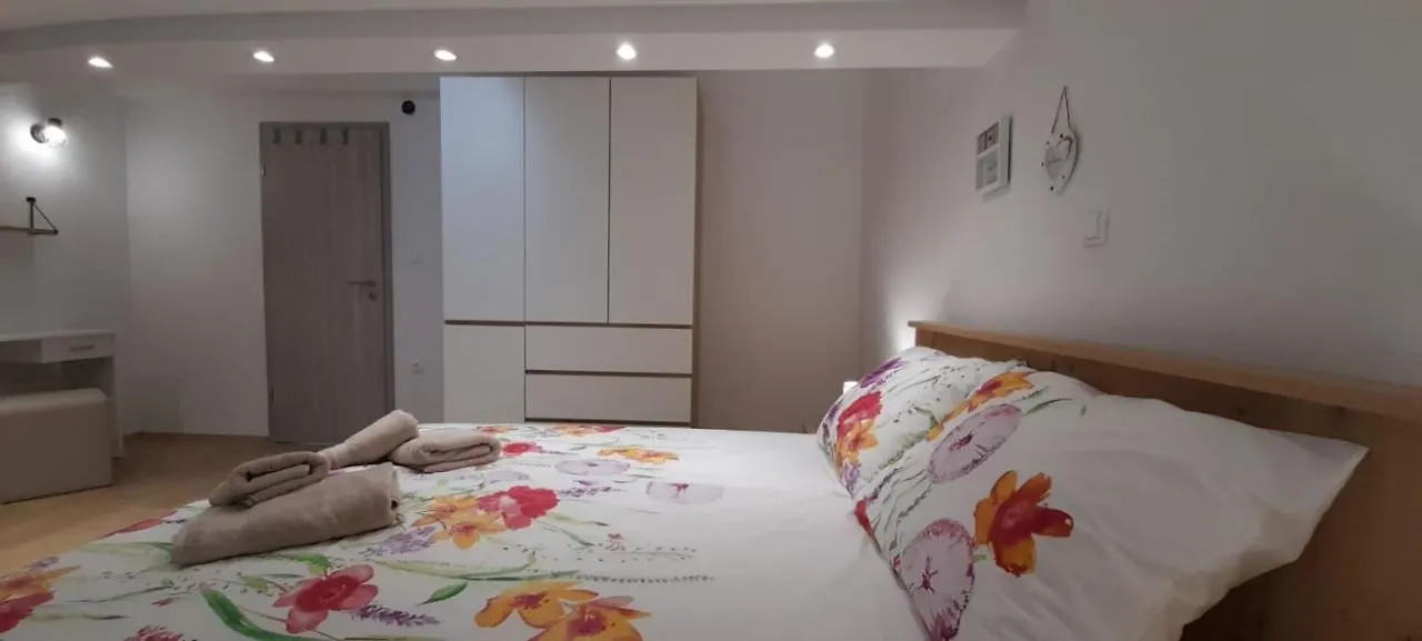 Apartment Apartman Mili Pula