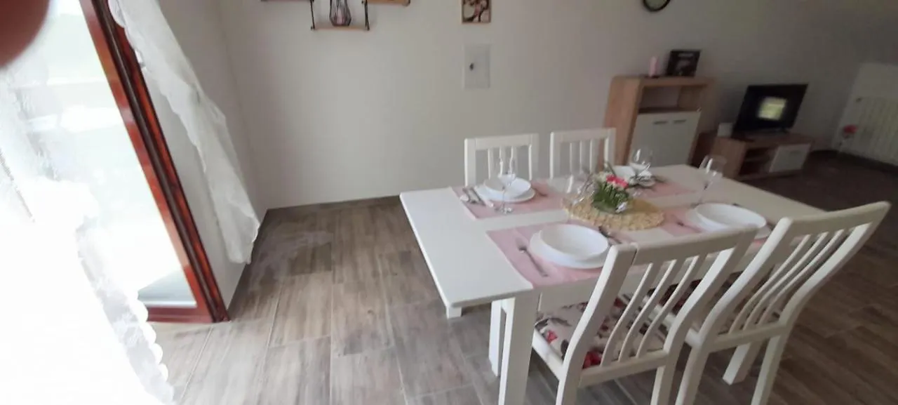 Apartman Mili Пула Апартаменты